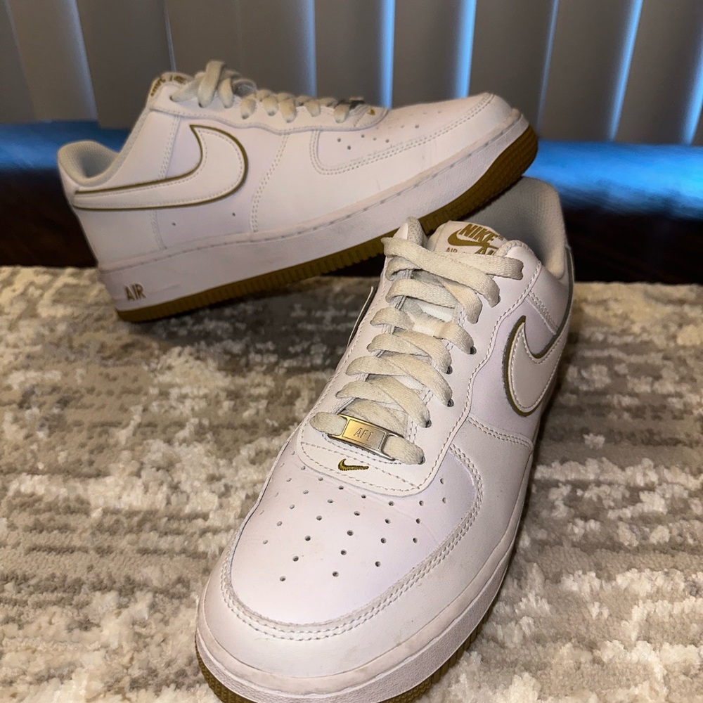 Nike White and Gold Sneakers